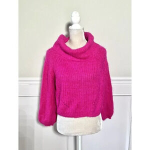 Main Strip Bright Pink Soft Fuzzy Sweater S/M
